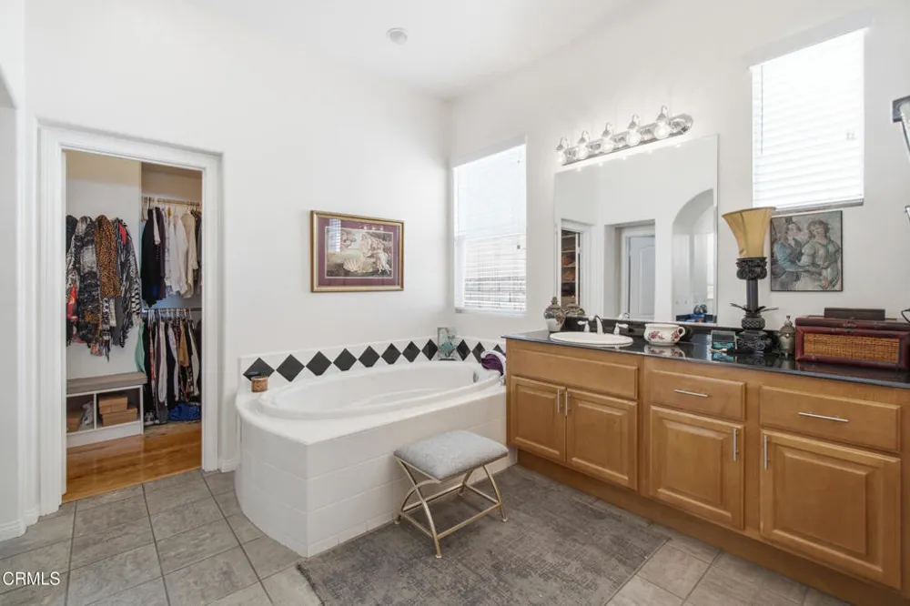 1972 Keltic Lodge Drive Oxnard, CA 93036