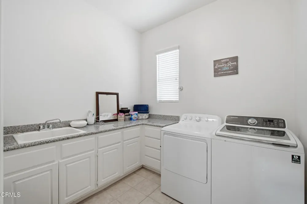 1972 Keltic Lodge Drive Oxnard, CA 93036