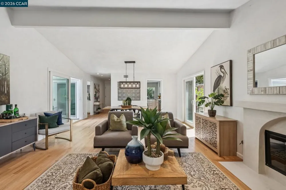 137 Brighton Rd Alameda, CA 94502