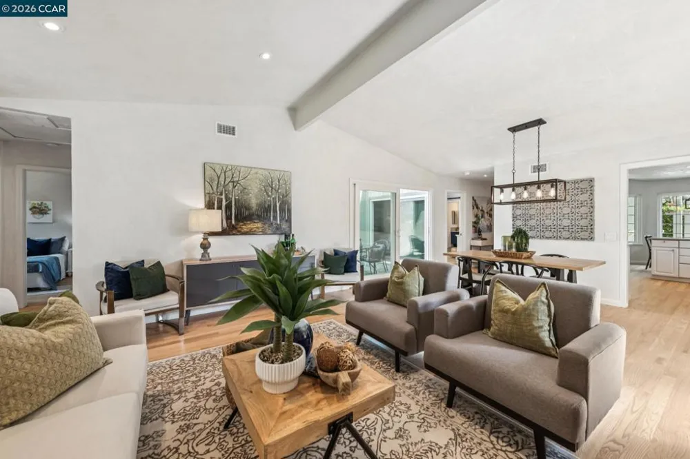 137 Brighton Rd Alameda, CA 94502