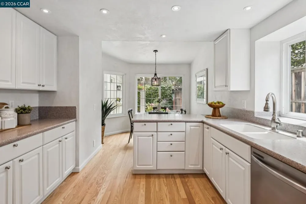 137 Brighton Rd Alameda, CA 94502