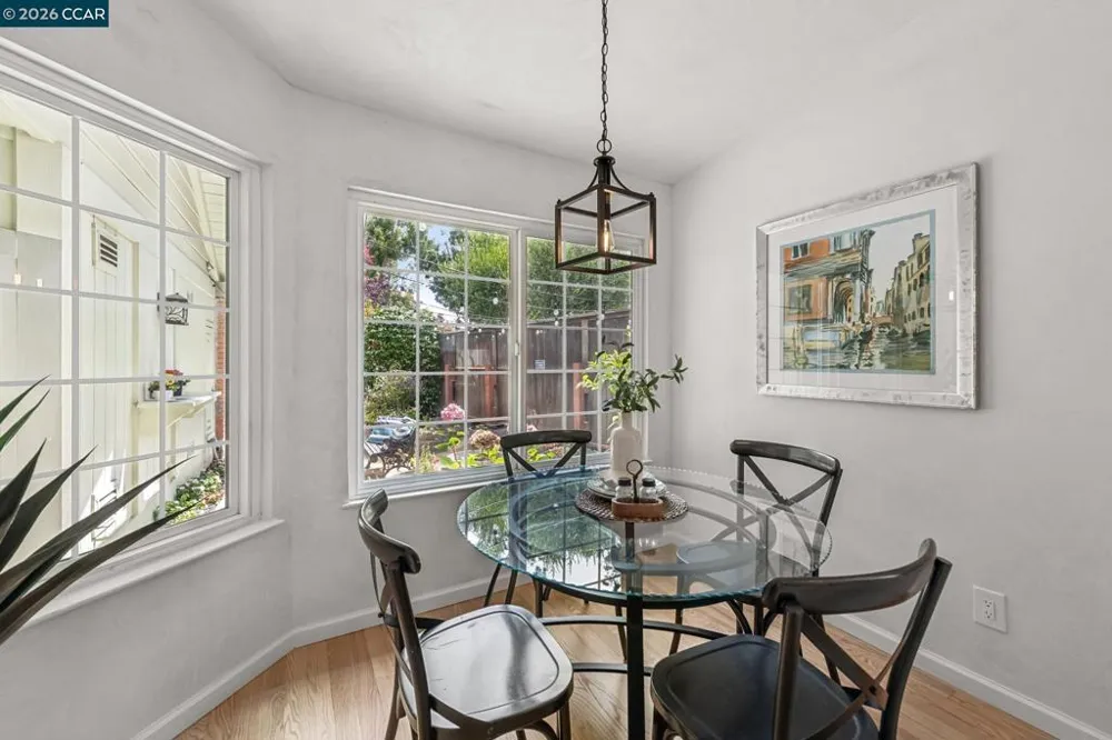 137 Brighton Rd Alameda, CA 94502