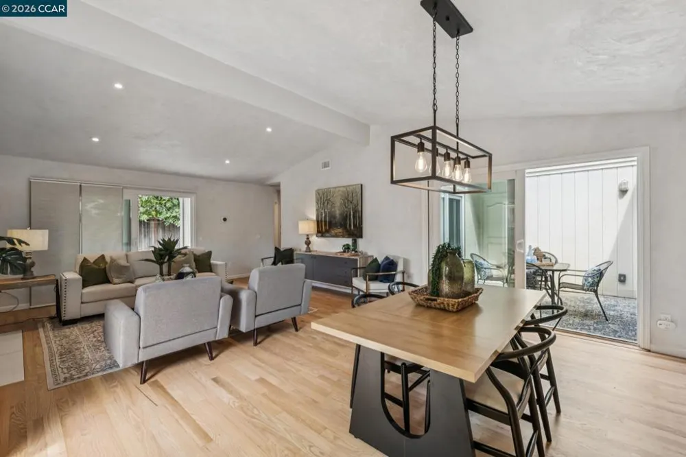 137 Brighton Rd Alameda, CA 94502