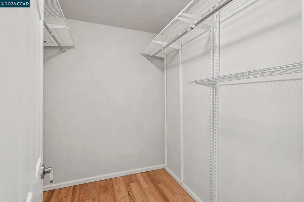 137 Brighton Rd Alameda, CA 94502
