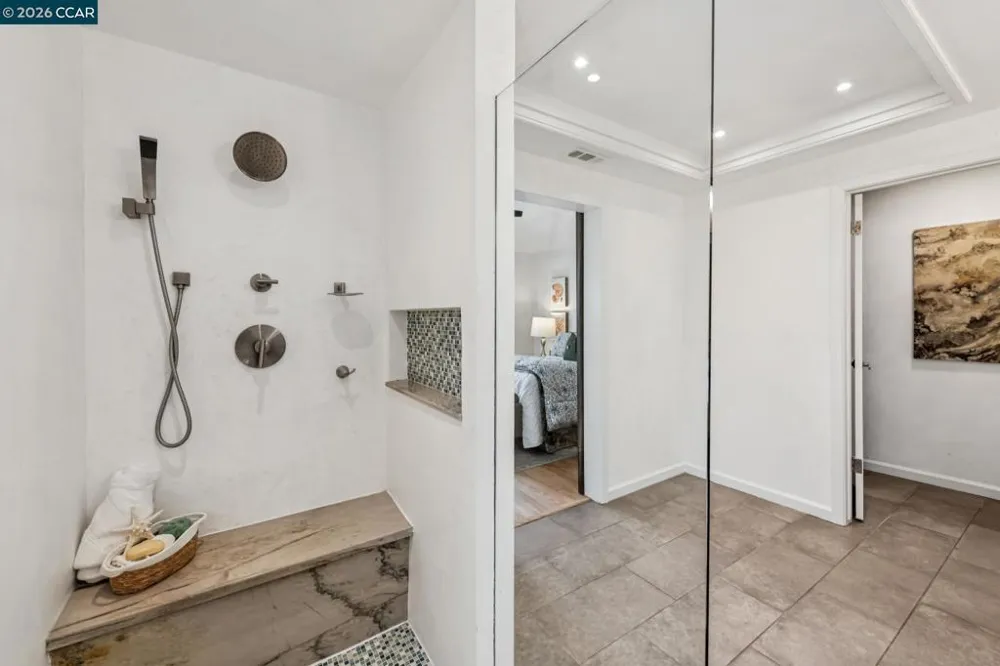 137 Brighton Rd Alameda, CA 94502