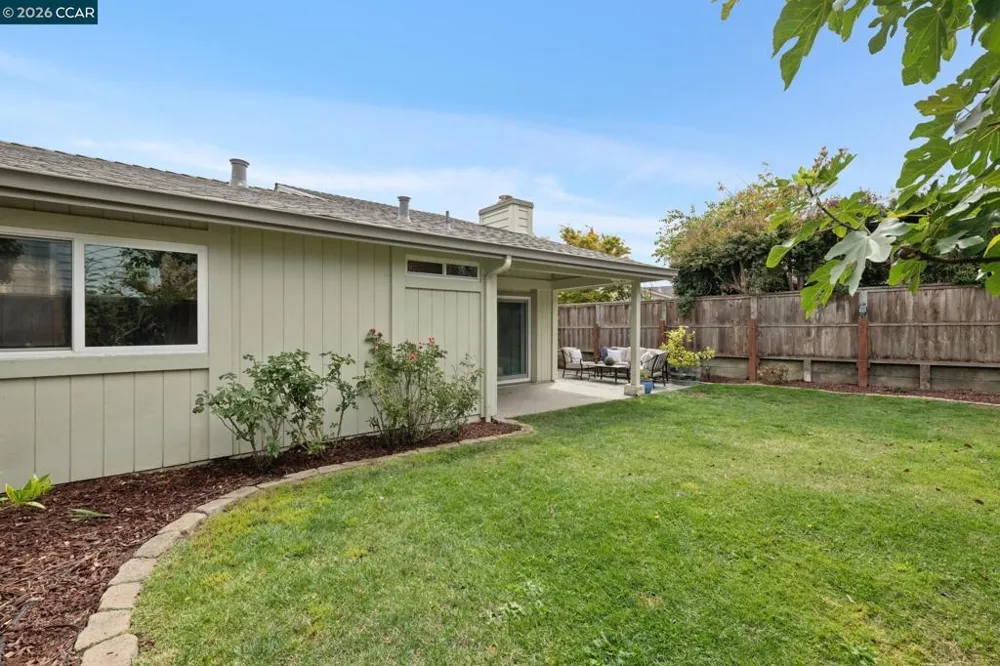 137 Brighton Rd Alameda, CA 94502