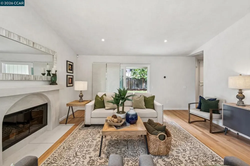 137 Brighton Rd Alameda, CA 94502