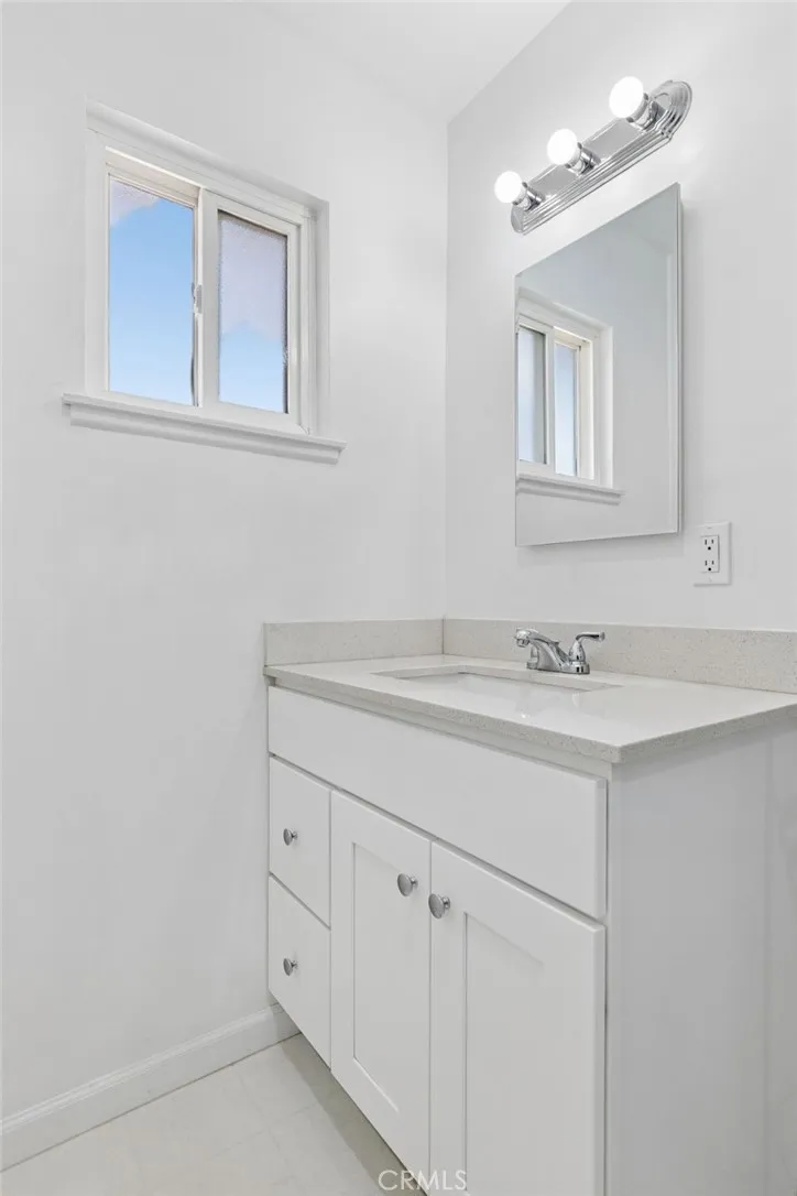 1333 E Monroe Orange, CA 92867