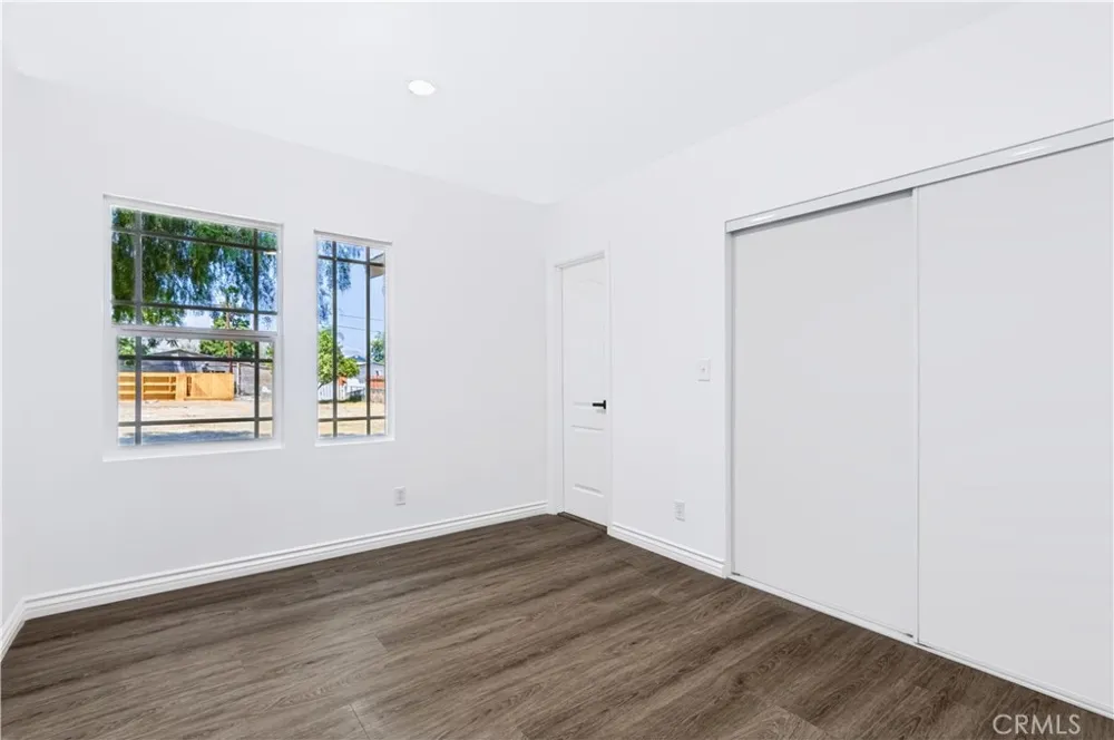 2357 Wilshire Riverside, CA 92501