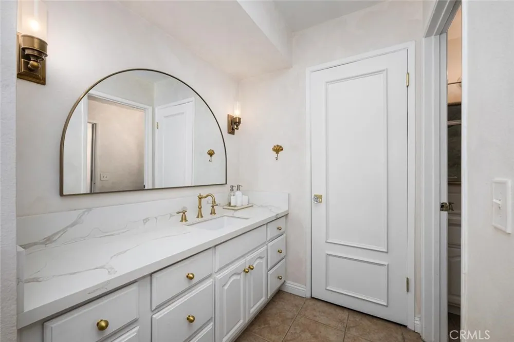 10942 Pebble Court Fountain Valley, CA 92708