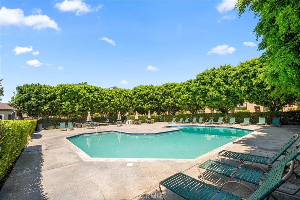 10942 Pebble Court Fountain Valley, CA 92708