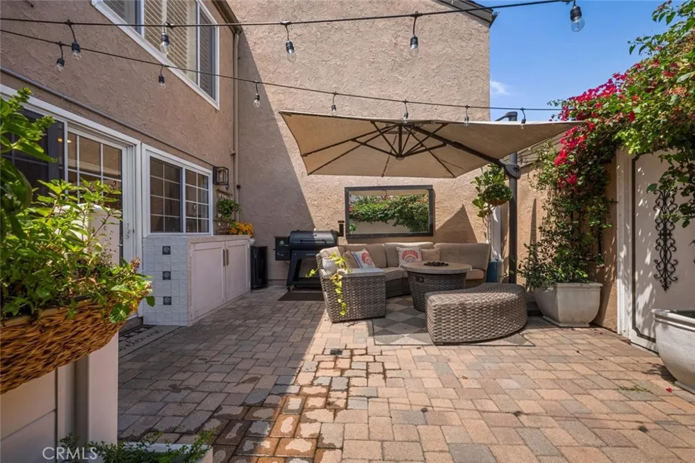 10942 Pebble Court Fountain Valley, CA 92708