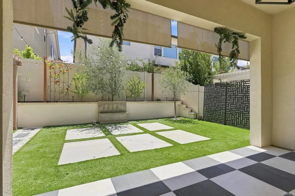 587 Gateway Lane San Marcos, CA 92078