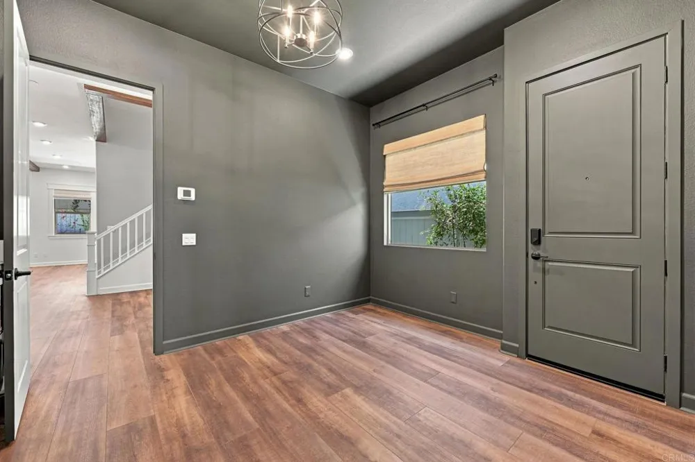 587 Gateway Lane San Marcos, CA 92078