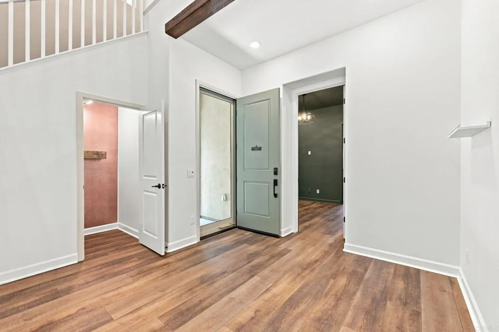 587 Gateway Lane San Marcos, CA 92078