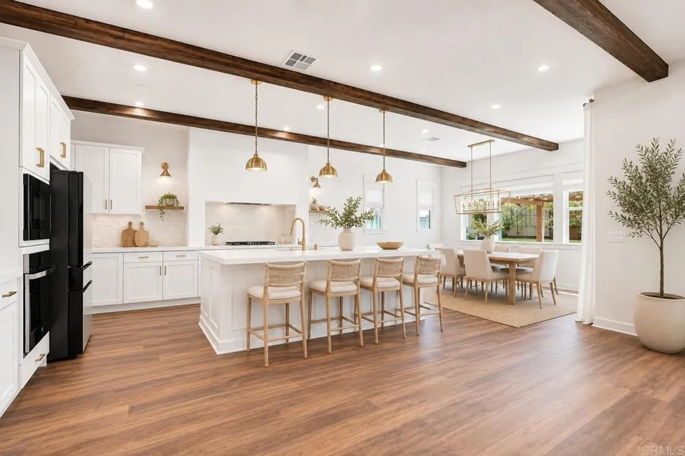 587 Gateway Lane San Marcos, CA 92078