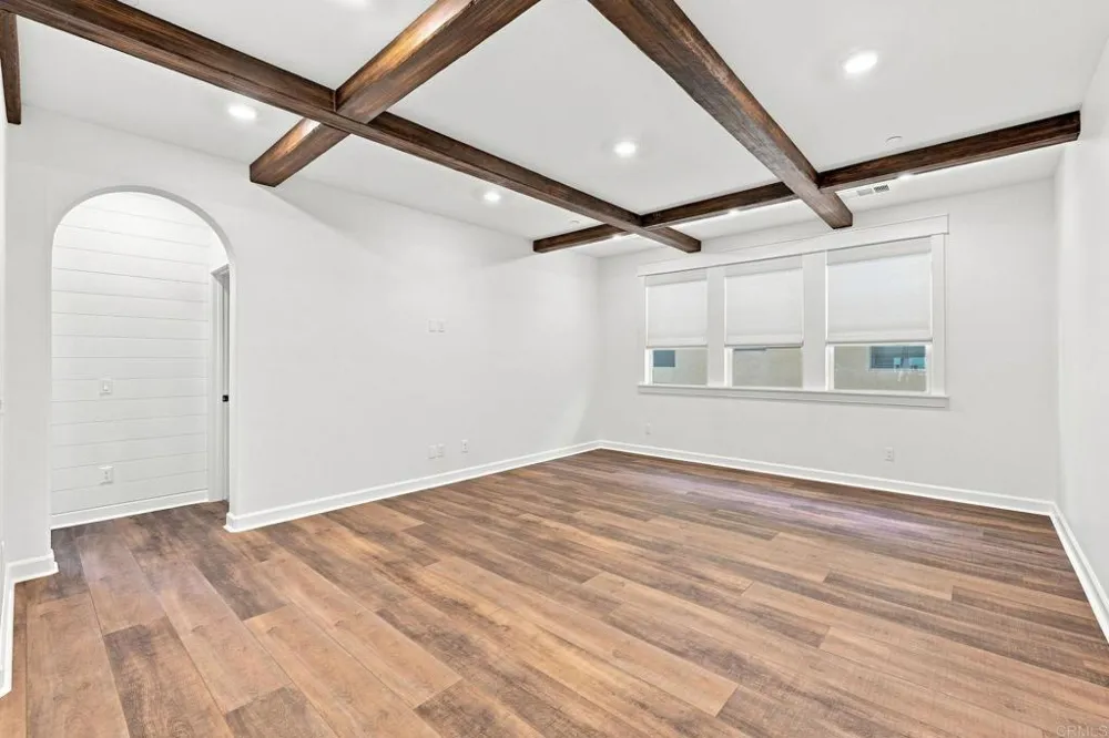 587 Gateway Lane San Marcos, CA 92078