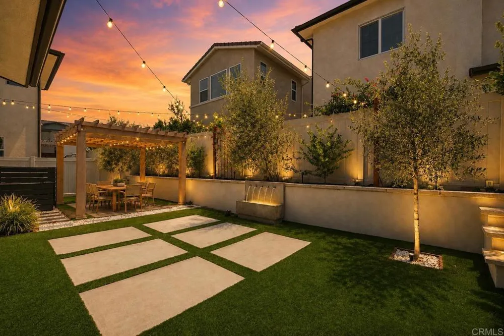 587 Gateway Lane San Marcos, CA 92078