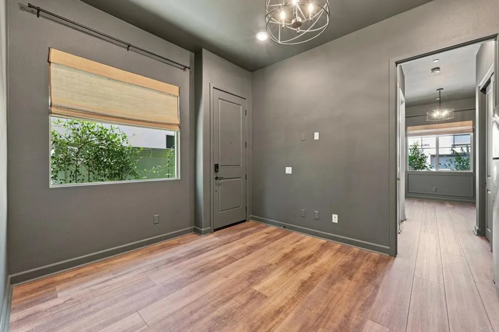587 Gateway Lane San Marcos, CA 92078