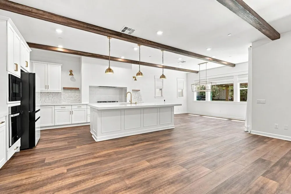 587 Gateway Lane San Marcos, CA 92078