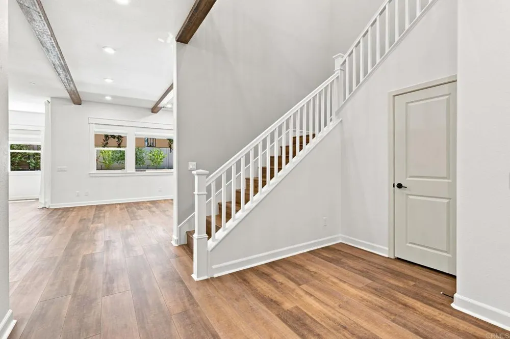 587 Gateway Lane San Marcos, CA 92078