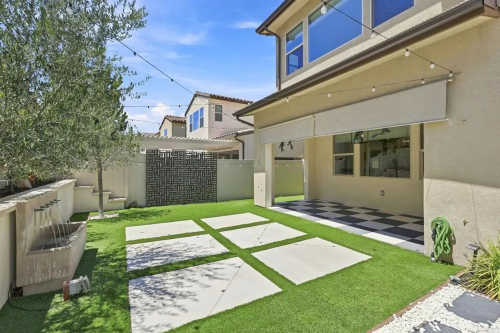 587 Gateway Lane San Marcos, CA 92078