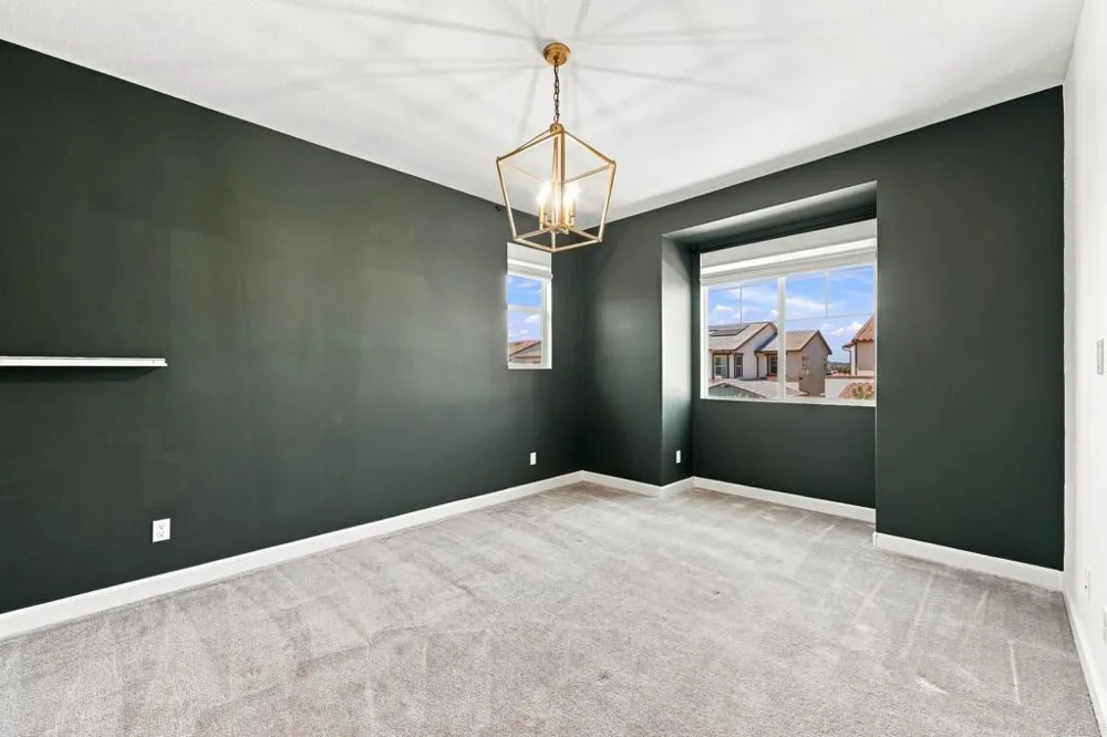 587 Gateway Lane San Marcos, CA 92078
