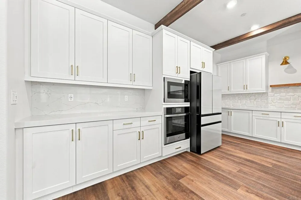 587 Gateway Lane San Marcos, CA 92078