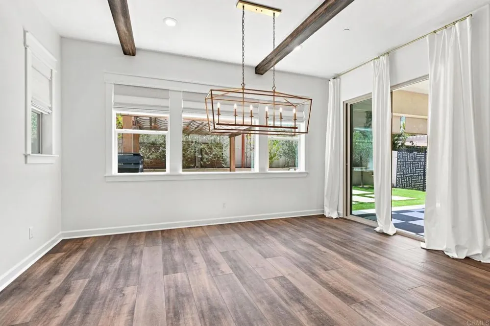 587 Gateway Lane San Marcos, CA 92078