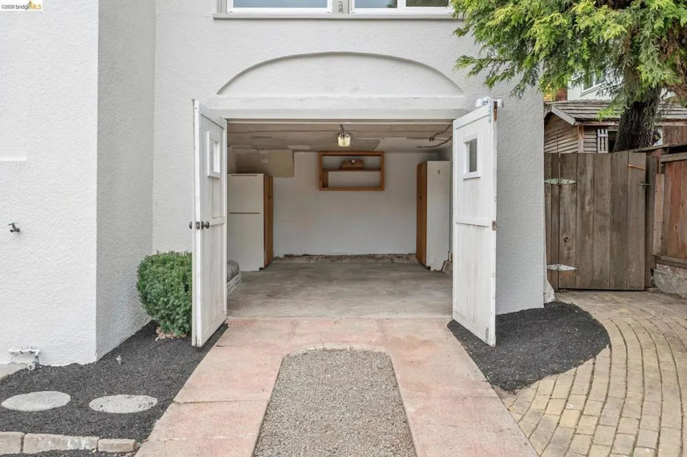 1629 Jaynes St. Berkeley, CA 94703