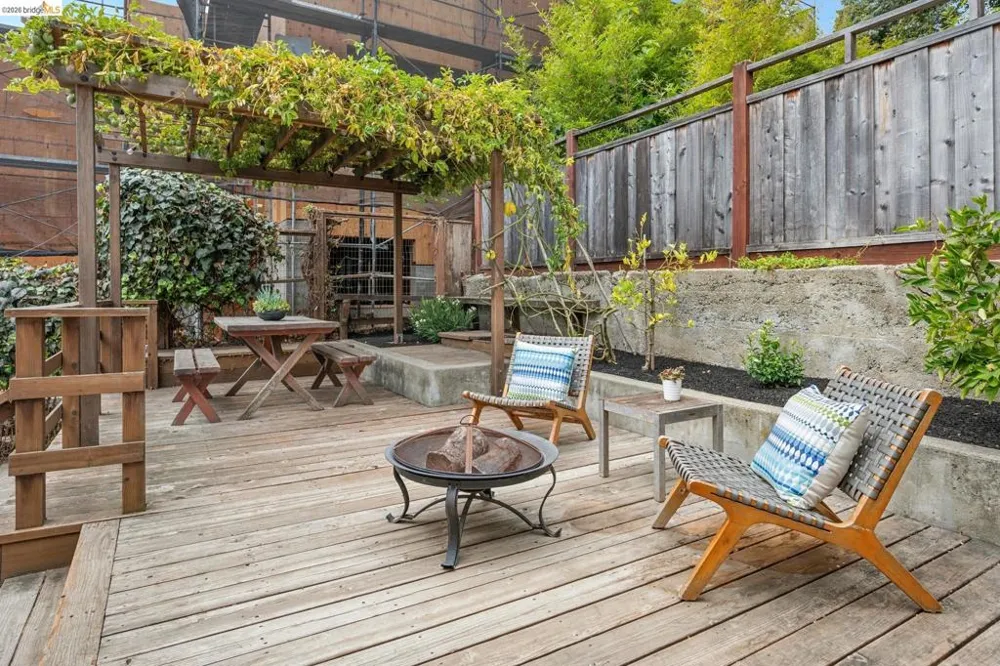 1629 Jaynes St. Berkeley, CA 94703