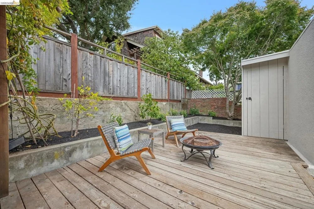 1629 Jaynes St. Berkeley, CA 94703