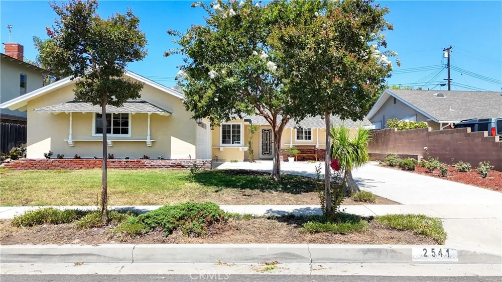2541 Summershade La Habra, CA 90631