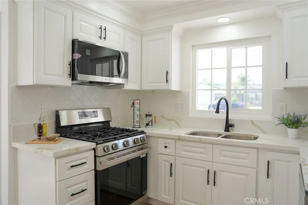 2541 Summershade La Habra, CA 90631