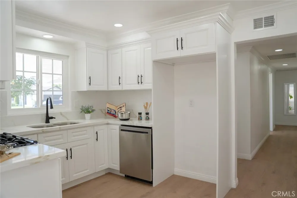2541 Summershade La Habra, CA 90631