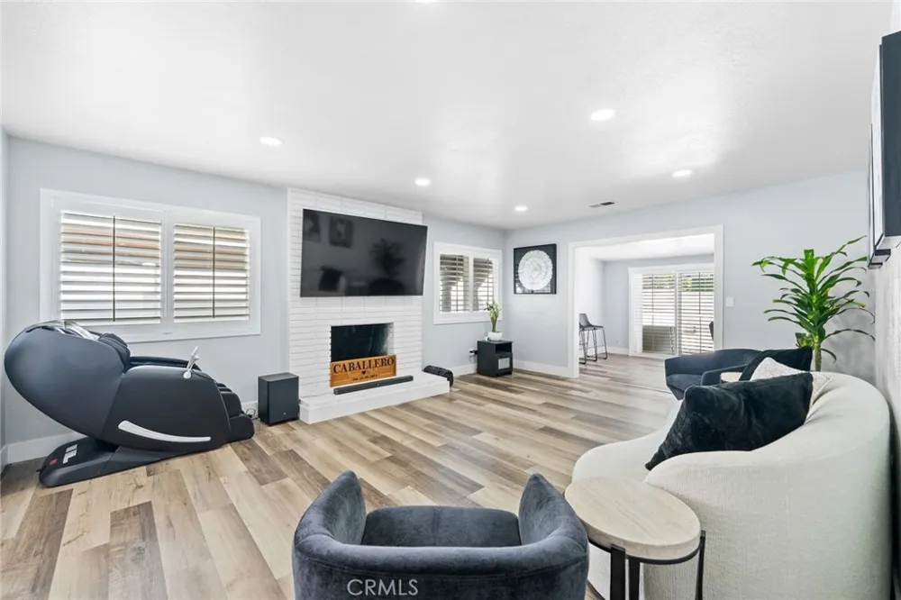 3025 Alameda San Bernardino, CA 92404