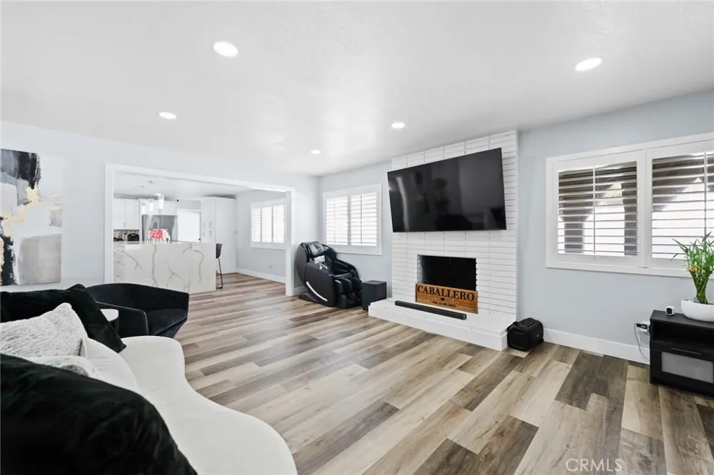 3025 Alameda San Bernardino, CA 92404