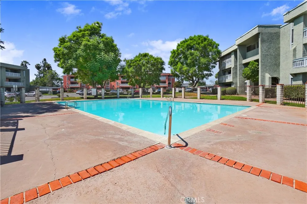 1040 E Washington #20 Escondido, CA 92025