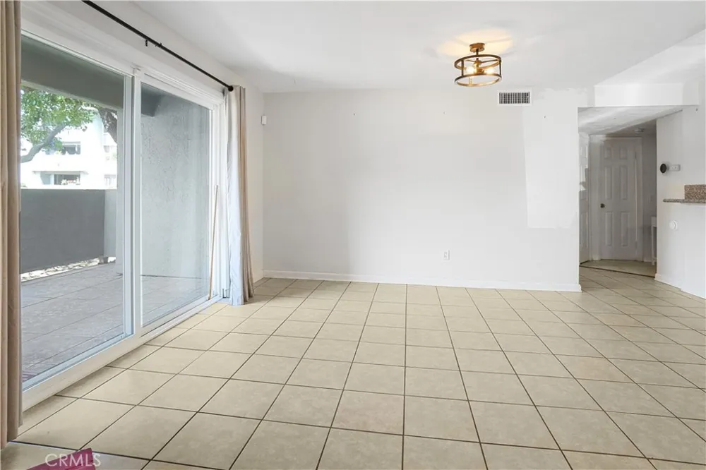 1040 E Washington #20 Escondido, CA 92025