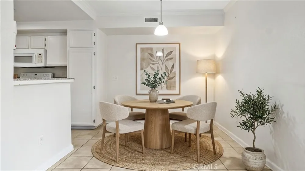 1040 E Washington #20 Escondido, CA 92025