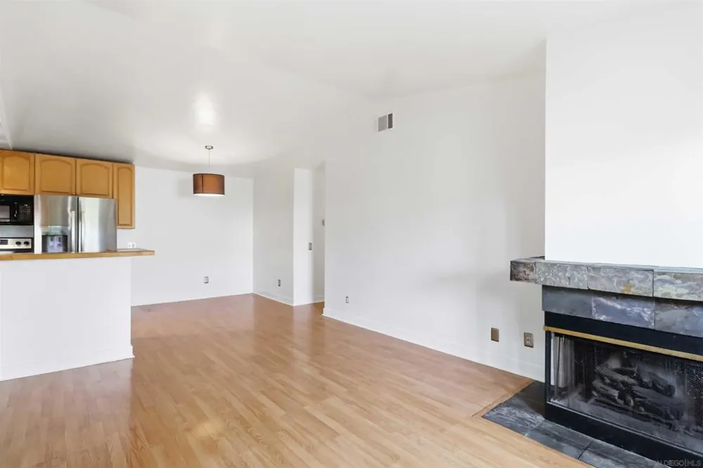 2425 Cranston Dr. #34 Escondido, CA 92025