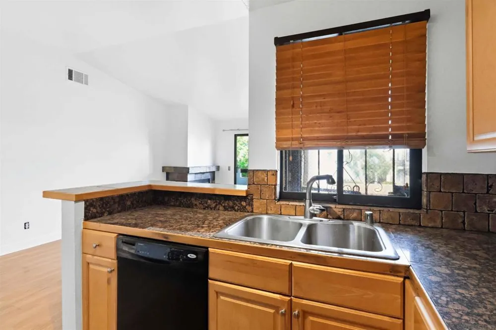 2425 Cranston Dr. #34 Escondido, CA 92025