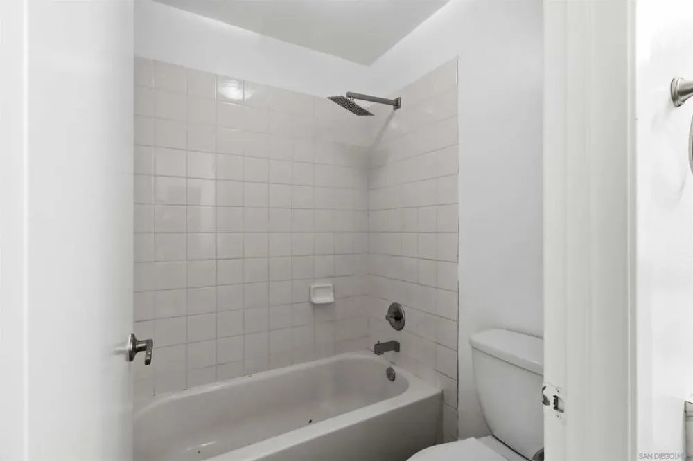 2425 Cranston Dr. #34 Escondido, CA 92025