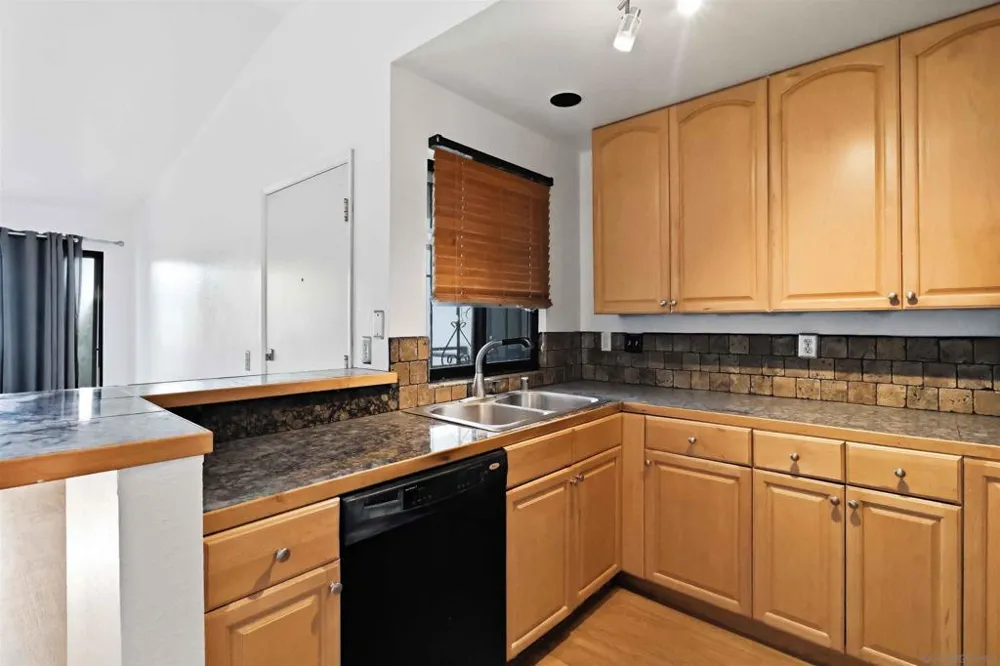 2425 Cranston Dr. #34 Escondido, CA 92025