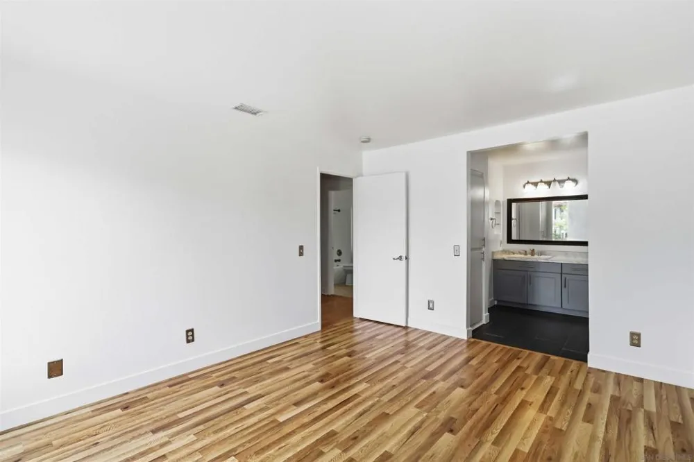 2425 Cranston Dr. #34 Escondido, CA 92025