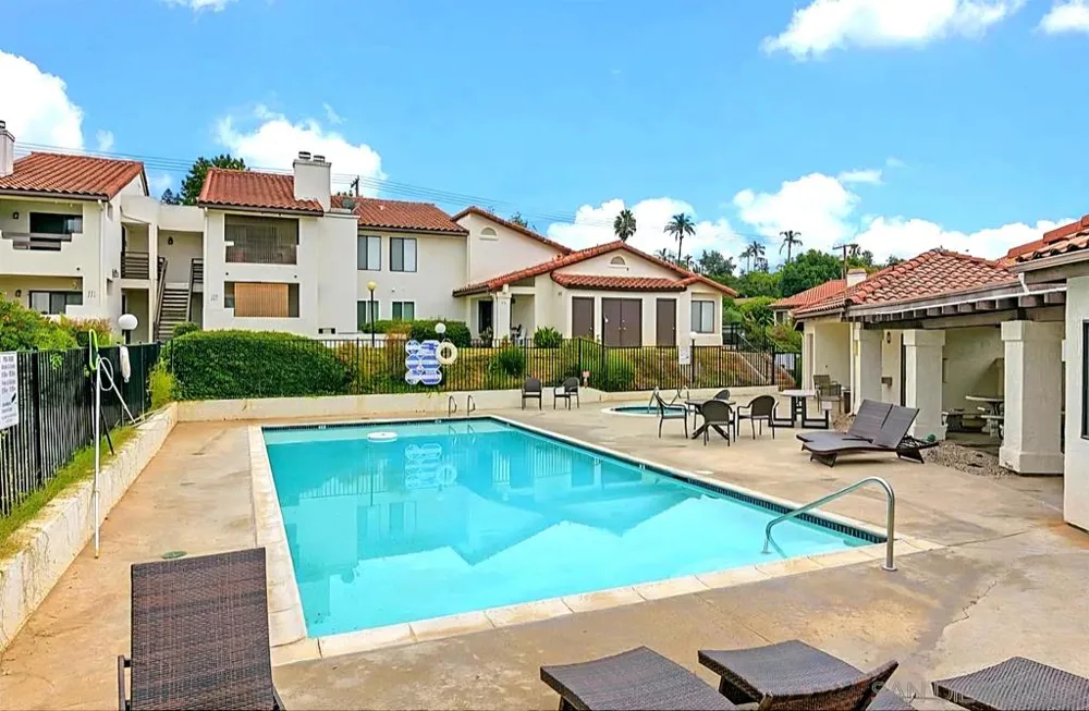 2425 Cranston Dr. #34 Escondido, CA 92025