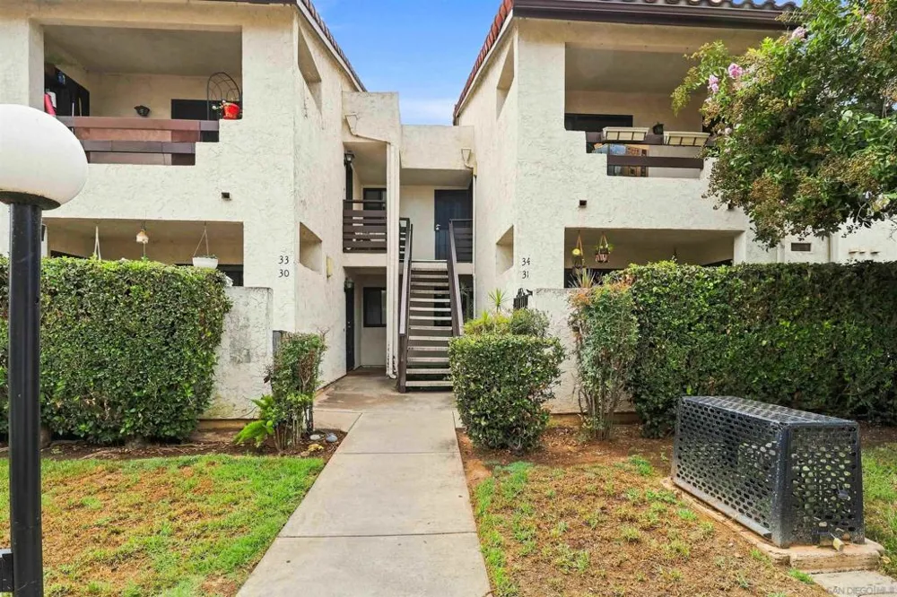2425 Cranston Dr. #34 Escondido, CA 92025