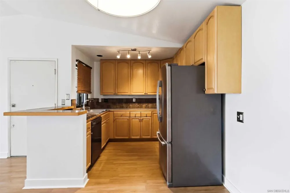 2425 Cranston Dr. #34 Escondido, CA 92025