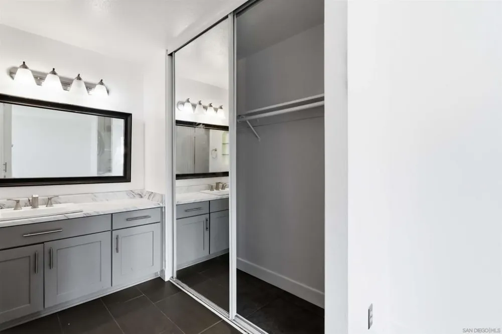2425 Cranston Dr. #34 Escondido, CA 92025