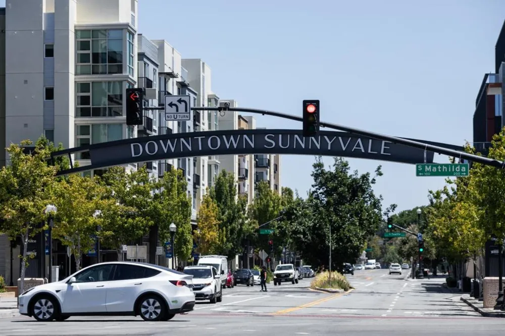 131 Charles Street Sunnyvale, CA 94086